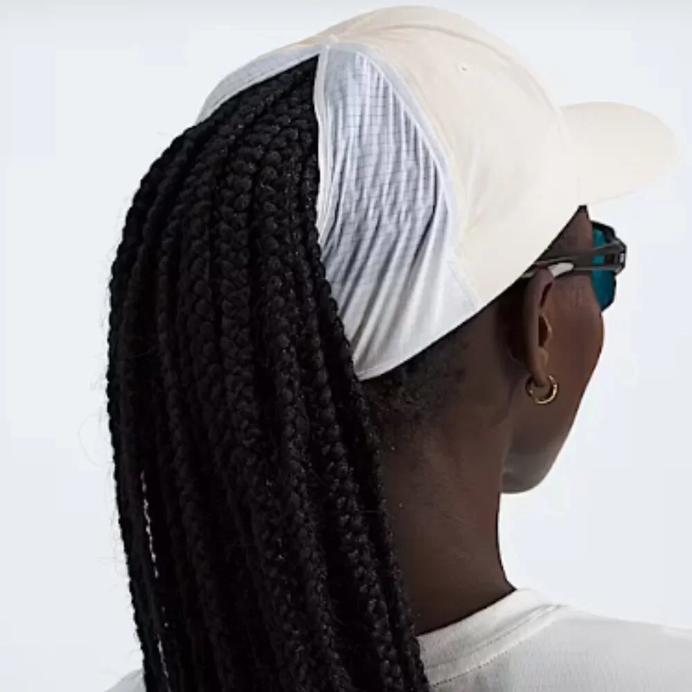 NWT The North Face Women's Horizon Hat Size L/XL in Gardenia White Ponytail